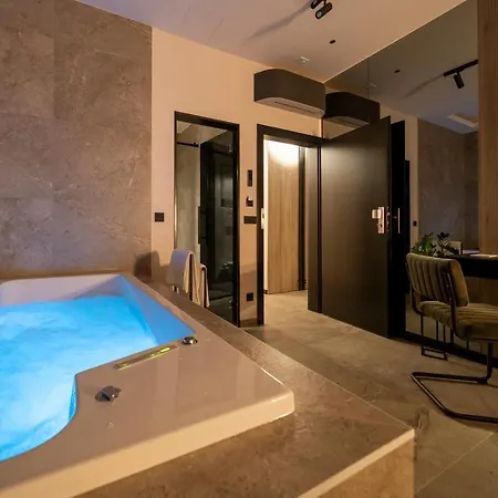 Gasthuis Velvet & 4*