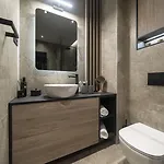 Velvet & 4* زادار