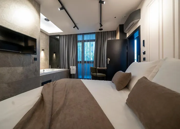 Velvet & Guest house