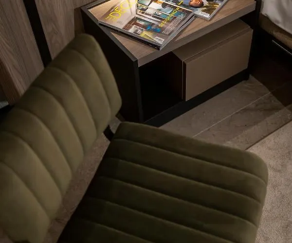 ゲストハウス Velvet & ザダル