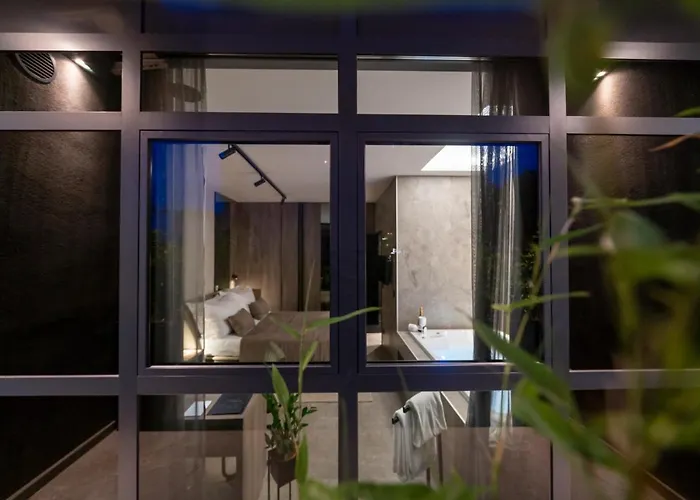 Velvet & ゲストハウス