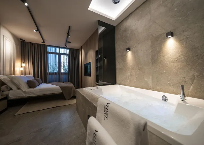 Guest house Velvet &